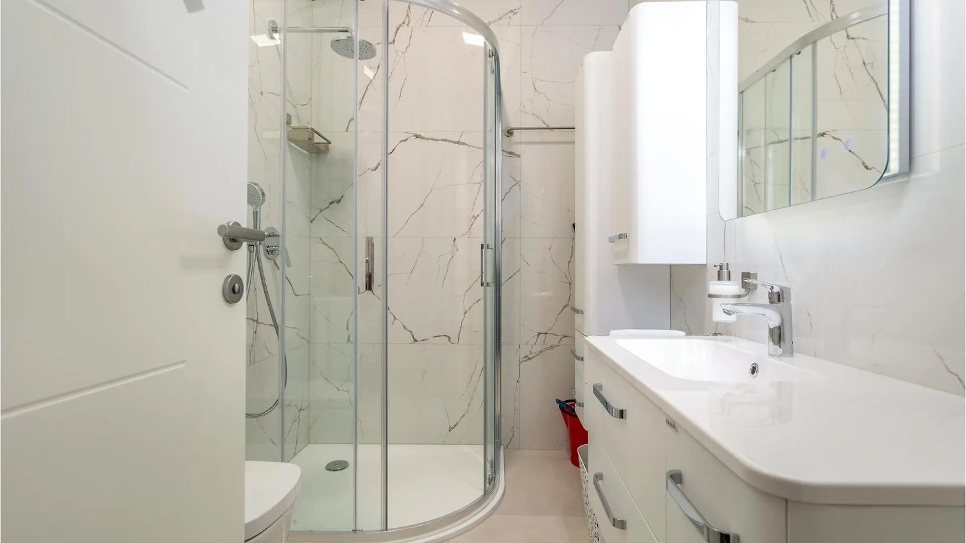 Pet Friendly Apartment In Malinska With Jacuzzi 0*,