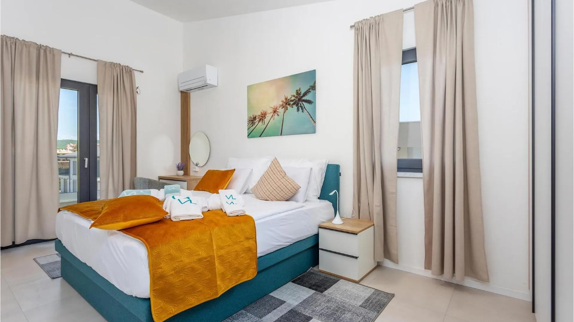 Pet Friendly Apartment In Malinska With Jacuzzi